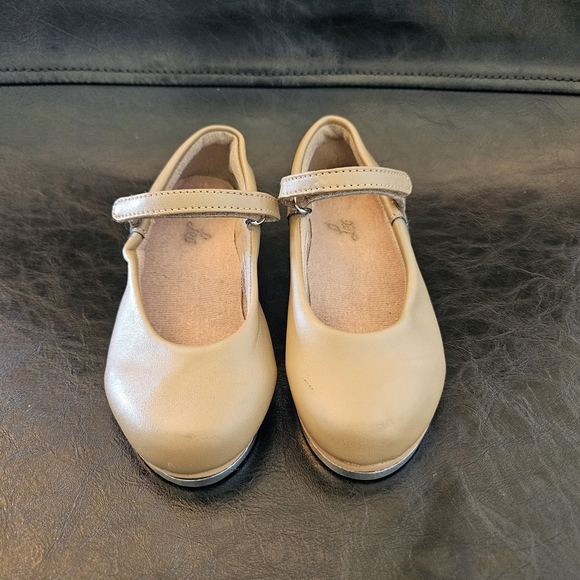 Girls Leo Beige Tap Dance Shoes 7M - Picture 1 of 7